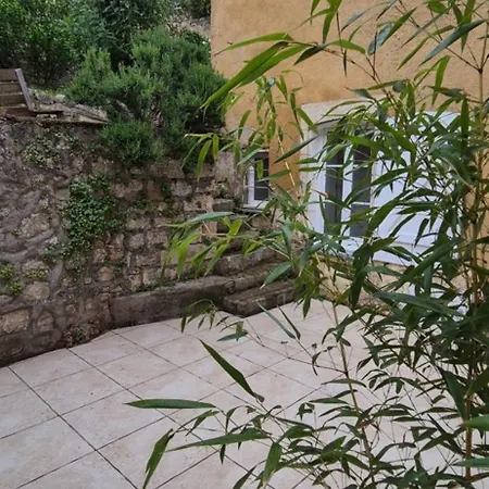 Le Jardin Des Remparts Chauvigny