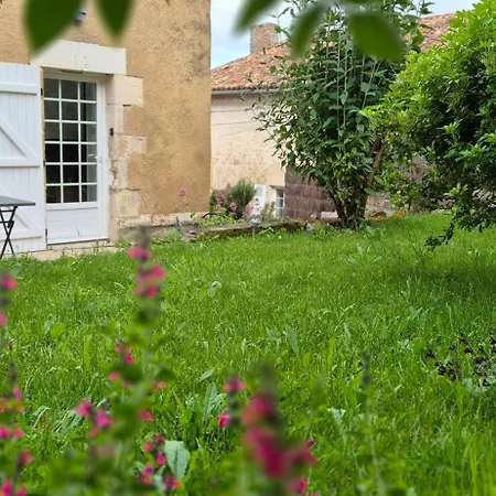 Le Jardin Des Remparts *